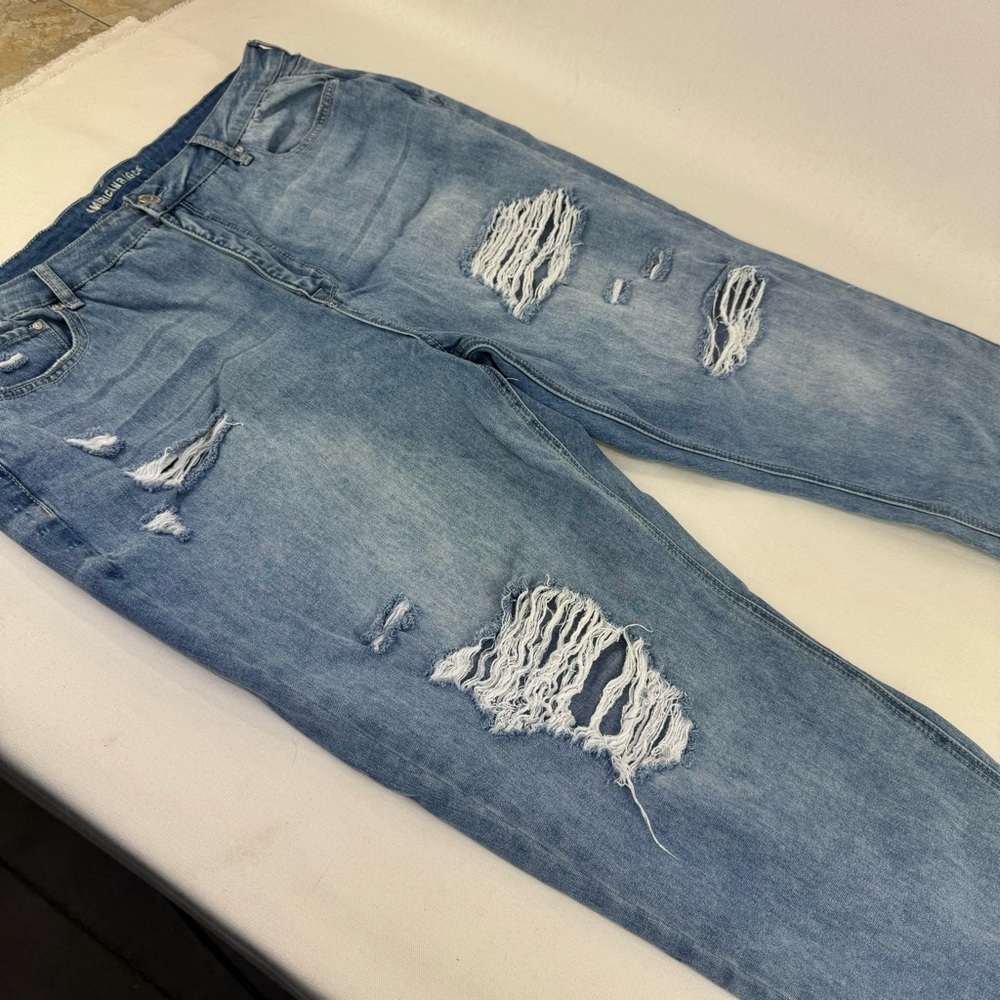 American Rag Medium Wash Distressed High Waist Jeans 22W - Picture 6 of 13